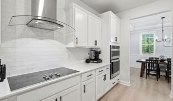 166 Fontana Lake Rd, Aberdeen, NC 28315