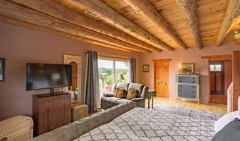 42 Hondo Seco Rd, Arroyo Hondo, NM 87513