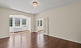 2737 DEVONSHIRE Pl NW 110, Washington, DC 20008