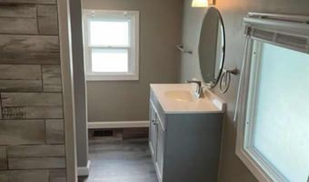 580 Indiana Ave, Aurora, IN 47001