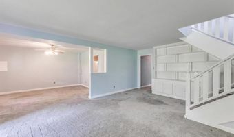 292 Brightfield Dr, Ballwin, MO 63021