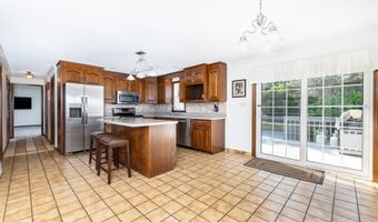 10 Empire Way, Bristol, CT 06010