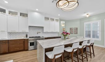 508 ISLEBAY Dr, Apollo Beach, FL 33572