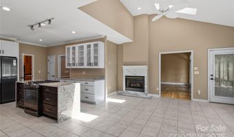 71 Portobello Rd, Arden, NC 28704
