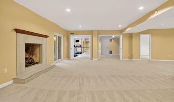 9209 VENDOME Dr, Bethesda, MD 20817