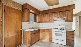 98 W 49Th St, Bayonne, NJ 07002