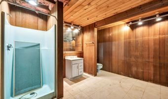 24 Iron Gate Ln, Cromwell, CT 06416
