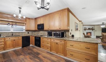 142 Kenmore Ave, Biloxi, MS 39531