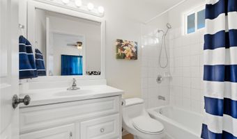 1607 Makiki St B, Honolulu, HI 96822