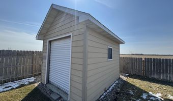 2214 S Lawson St, Aberdeen, SD 57401