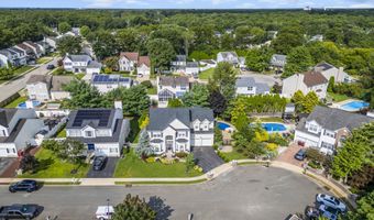 6 Surle Ct, Bayville, NJ 08721