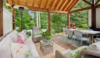 372 Pine Forest Rd, Atlanta, GA 30342