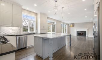 3673 Hunters Way Dr SE, Ada, MI 49301