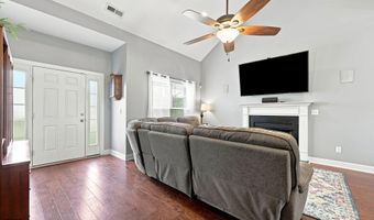 4401 Bristlecone Dr, Ayden, NC 28513