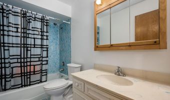 1322 S New Wilke Rd 1C, Arlington Heights, IL 60005