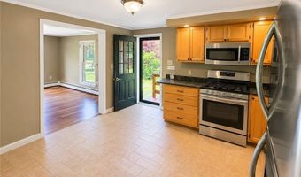 9 Michael Dr, Bristol, RI 02809