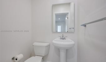 52 Camden Dr, Bal Harbour, FL 33154