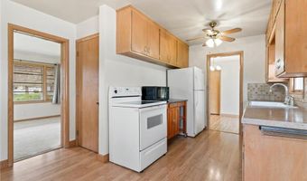 1402 7th St SE, Austin, MN 55912