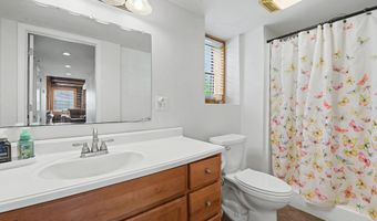 6270 Lower Bay Rd, Bay St. Louis, MS 39520