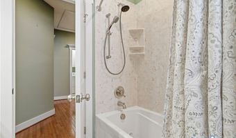 110 Giddy-Up Ln, Ashland, VA 23005