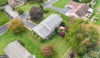 28 STATEN Dr, Hockessin, DE 19707