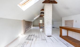 45 Old Phinney's Ln, Barnstable, MA 02630