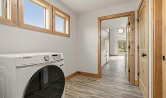 10 Bellflower Ct, Blanchard, ID 83804