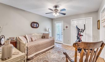 932 Bluff Rdg, Biloxi, MS 39532
