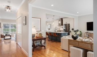 105 Hunting Hill Dr, Cumberland, RI 02864