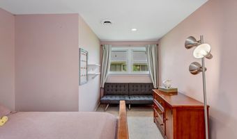 515 Park Club Ln, Amherst, NY 14221