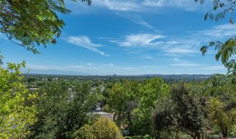 6496 Ellenview Ave, West Hills, CA 91307