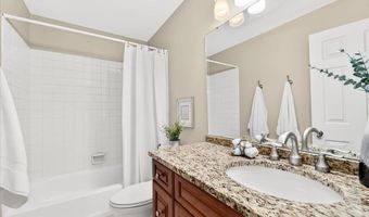 1218 Chavaniac Dr, Ballwin, MO 63011