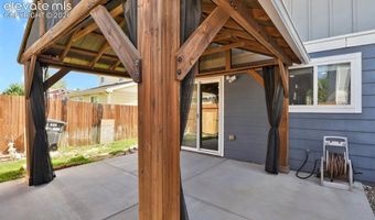 826 Willow Dr, Brighton, CO 80603