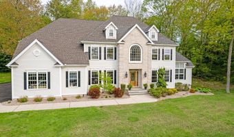 64 Warren Gln, Burlington, CT 06013