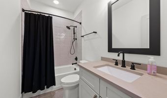 2899 Katmai Dr A, Columbus, OH 43228