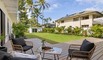 114 Kaelepulu Dr, Kailua, HI 96734