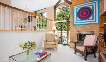 38 GREAT PINES Ct, Rockville, MD 20850