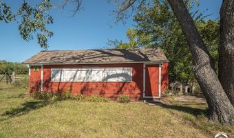 1396 N 300 Rd, Baldwin City, KS 66006