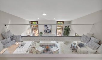 3427 E Dobson Pl, Ann Arbor, MI 48105
