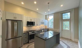 318 BAINBRIDGE St, Philadelphia, PA 19147