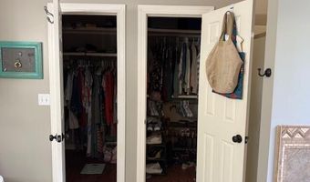 185 Apple Blossom Dr, Brandon, MS 39047