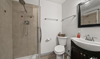 1420 Kruge Ave, Anchorage, AK 99515