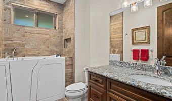 19553 Hidden Glen Rd, Alpine, CA 91901