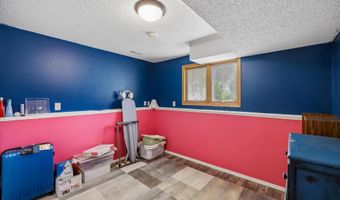 619 Crystal St, Ames, IA 50010