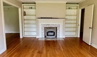 200 Kyle St, Batesville, MS 38606