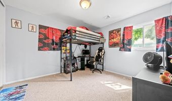 28 Paige Dr, Coventry, RI 02816