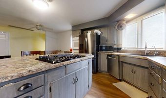 229 E Jefferson St, Arcola, IL 61910