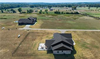 2215 Deepwood Dr, Alma, AR 71921