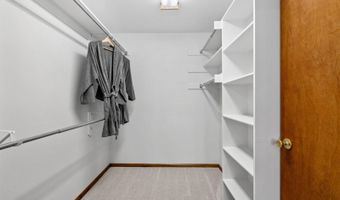 327 CODY St, Cheyenne, WY 82009