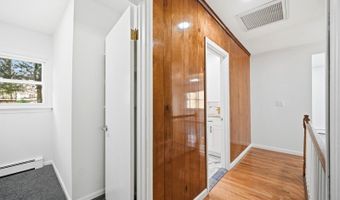 4 Rainbow Trl, Alloway, NJ 07422